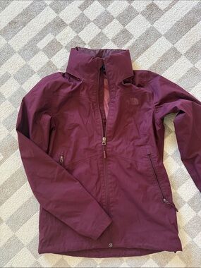 The North Face Women's Plum Lightweight Jacket